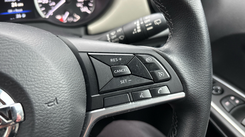 Nissan Micra 1.0 IG-T 92 Tekna 5dr Petrol Hatchback